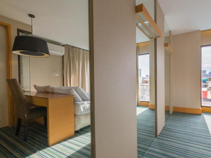 Tango Vibrant Living Hotel - Sha Extra Plus Bangkok Exteriör bild